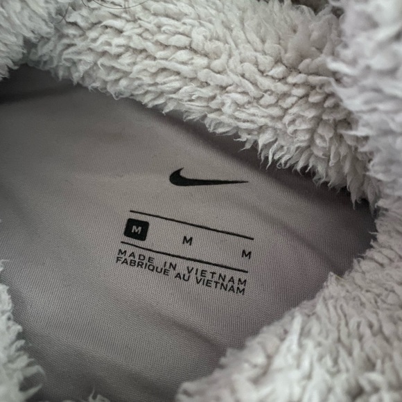 Nike Teddy Pullover - Picture 3 of 3